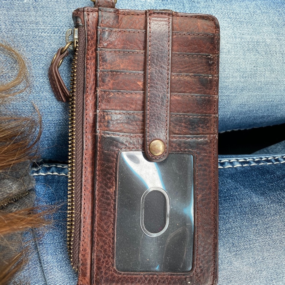 Duluth trading wallet